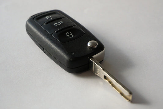 Replacing Your Car Keys When You Don't Have the Originals